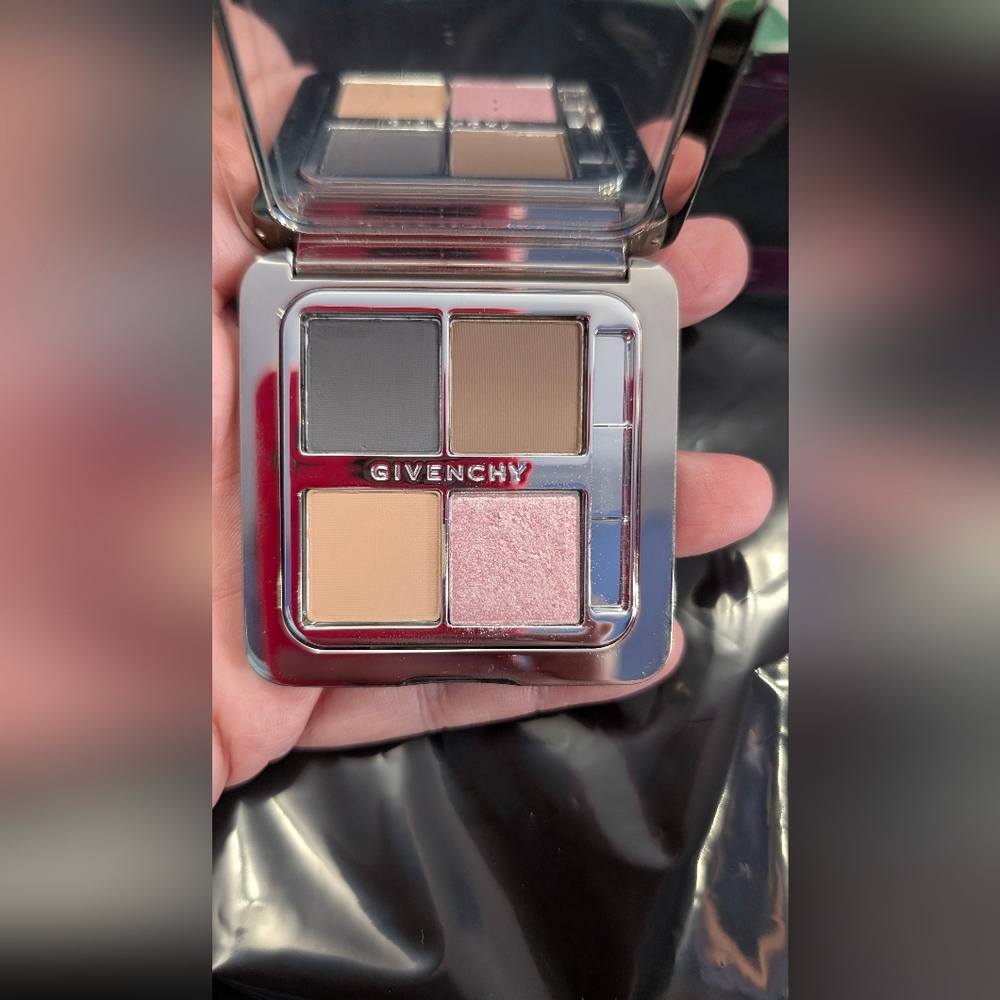 Givenchy Écrin Privé Private Felted Nudes 4 Shade Palette